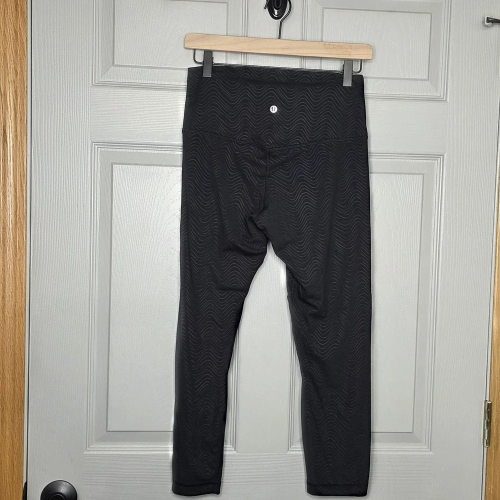 Lululemon Align High-Rise Crop 23